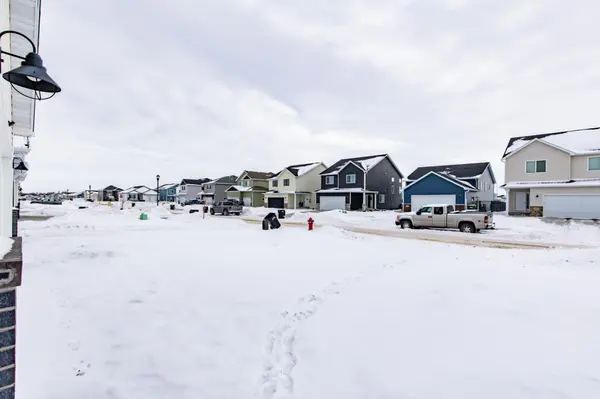 1234 27 AVE W, West Fargo, ND 58078