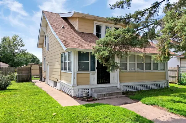 1708 Minnehaha AVE E, Saint Paul, MN 55106