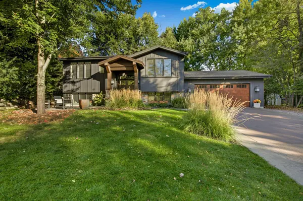 4672 Walnut ST, Medina, MN 55359