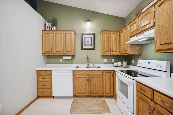 5381 140th AVE NW, Anoka, MN 55303