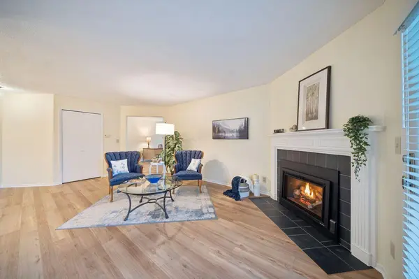 7455 W 110th ST, Bloomington, MN 55438
