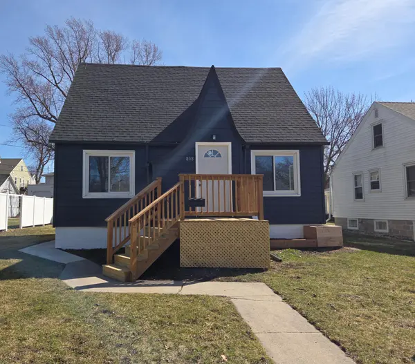 808 Freeborn AVE, Albert Lea, MN 56007