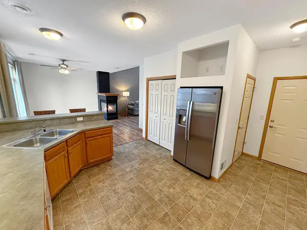 1411 131st AVE NE, Blaine, MN 55449