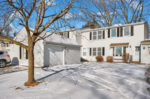 1496 Granada AVE N,  Oakdale,  MN 55128