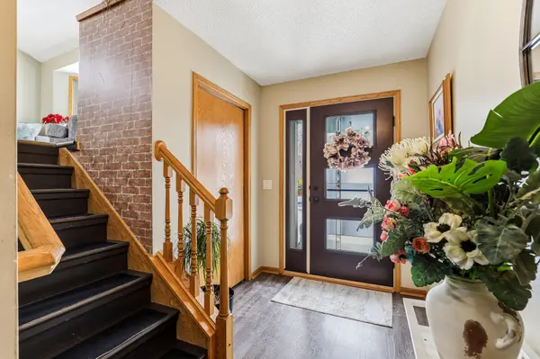 2213 Birn Hill DR, Faribault, MN 55021