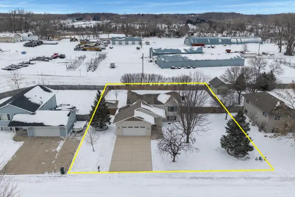 204 5th AVE, Spicer, MN 56288