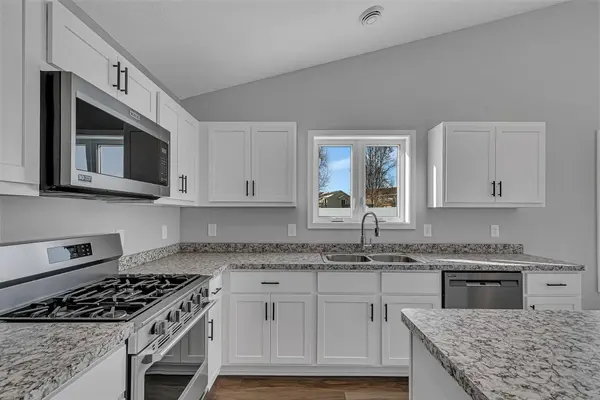 24377 18th AVE, Saint Augusta, MN 56301