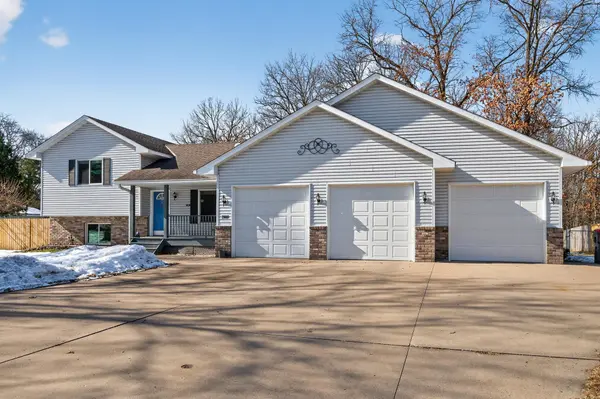 2505 Holly ST S, Cambridge, MN 55008