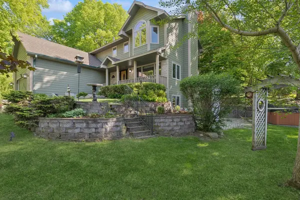 19029 Yale CIR NW, Elk River, MN 55330