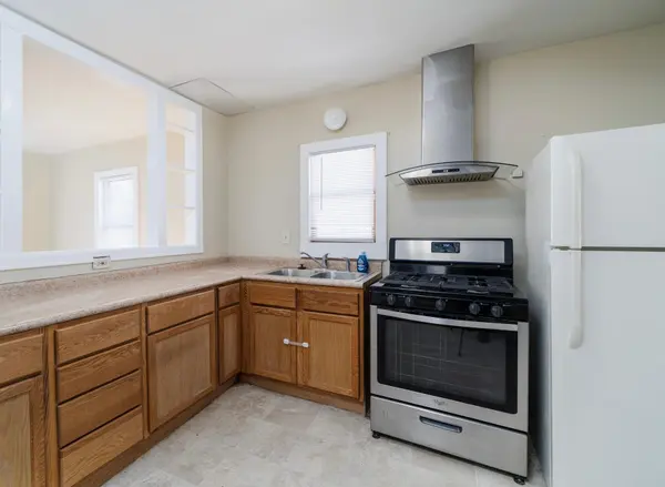 593 Front AVE, Saint Paul, MN 55117