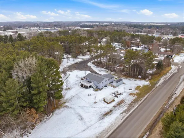 505 Chateau CT, Somerset, WI 54025