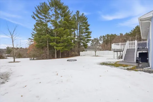 505 Chateau CT, Somerset, WI 54025