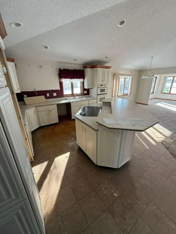 384 Voyager DR, Alexandria, MN 56308
