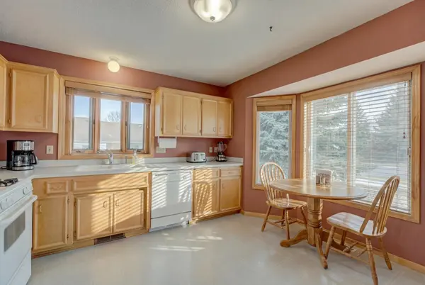 5170 Upper 141st ST W, Apple Valley, MN 55124