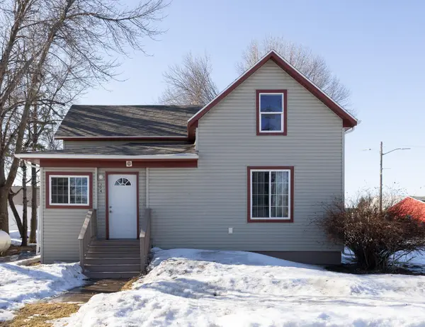 304 1ST AVE E, Halstad, MN 56548