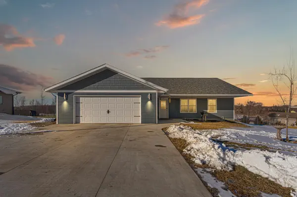 405 Sidney ST W, Morristown, MN 55052