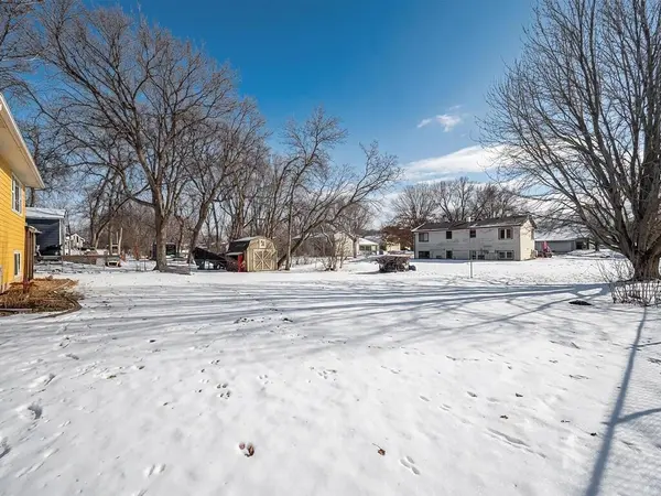 11641 55th ST NE, Albertville, MN 55301
