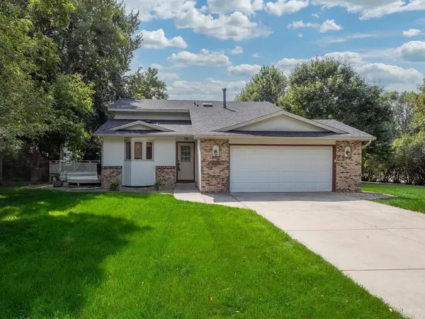 11641 55th ST NE, Albertville, MN 55301