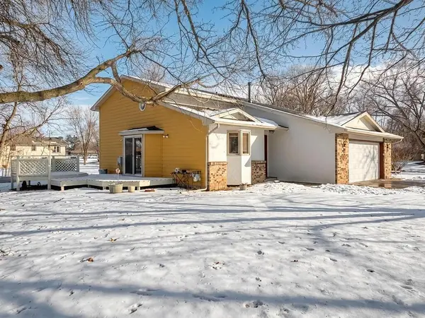 11641 55th ST NE, Albertville, MN 55301