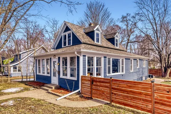 13 18th AVE N, Hopkins, MN 55343