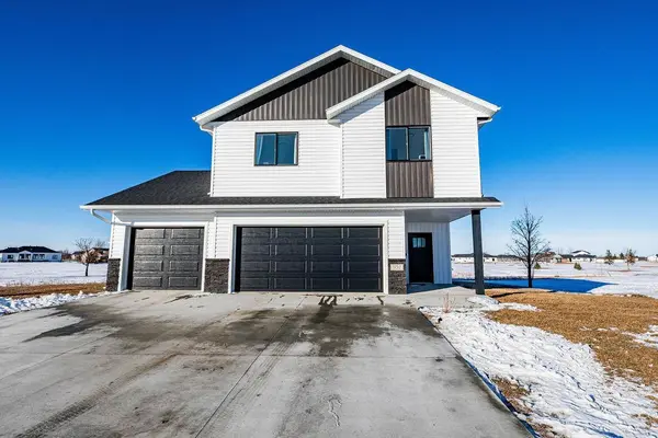 102 Lindsey CT, Mapleton, ND 58059