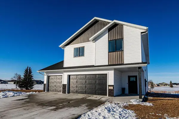102 Lindsey CT, Mapleton, ND 58059