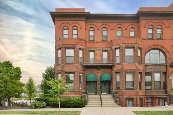 162 College AVE W #3, Saint Paul, MN 55102
