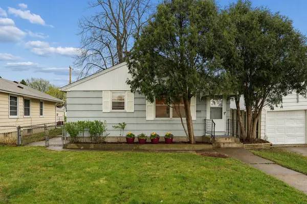 1814 Montana AVE E, Saint Paul, MN 55119