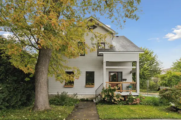 900 E River TER, Minneapolis, MN 55414