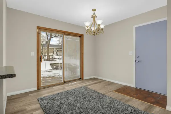 3958 Riverton AVE, Eagan, MN 55122