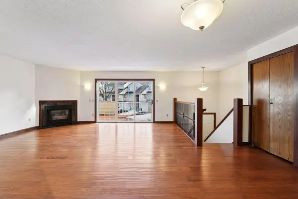 7641 Nicholas WAY, Chanhassen, MN 55317