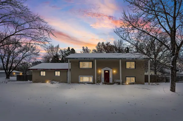 7856 Florida CIR N, Brooklyn Park, MN 55445
