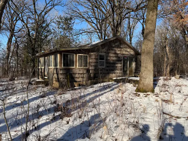 23897 890th AVE, Austin, MN 55912