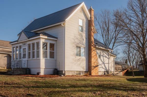309 Center AVE, Spring Valley, MN 55975