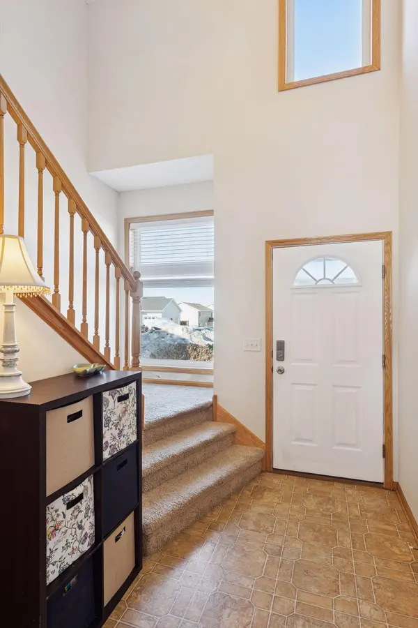 810 1st ST NW, New Prague, MN 56071