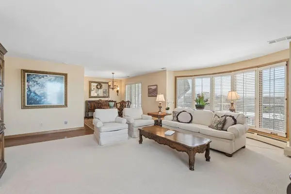 6300 Xerxes AVE S #44, Edina, MN 55423