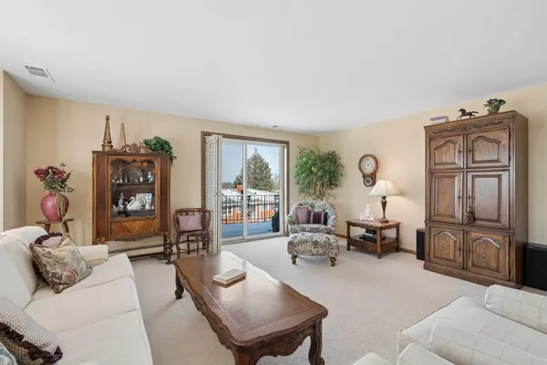 6300 Xerxes AVE S #44, Edina, MN 55423
