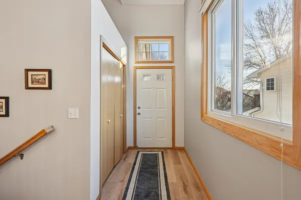 6112 Creek Line DR, Minnetonka, MN 55345
