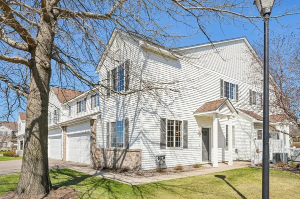 357 Frederick CIR #808, Hastings, MN 55033