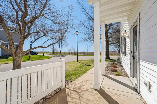357 Frederick CIR #808, Hastings, MN 55033