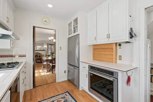 49 Sheridan AVE S, Minneapolis, MN 55405