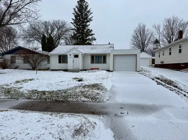 1120 S Sheridan ST, Fergus Falls, MN 56537