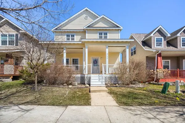 2755 Faulkner DR, Chaska, MN 55318
