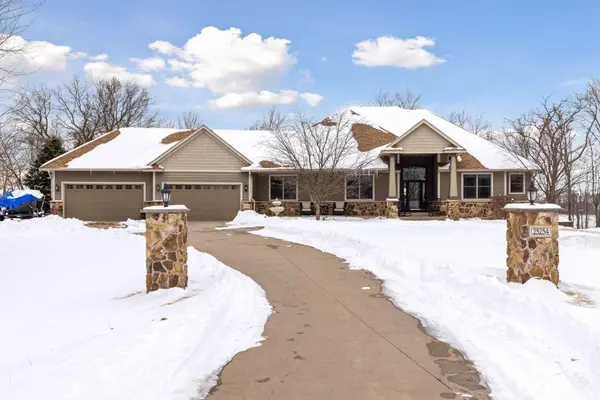 25254 Firefly AVE,  Wyoming,  MN 55092