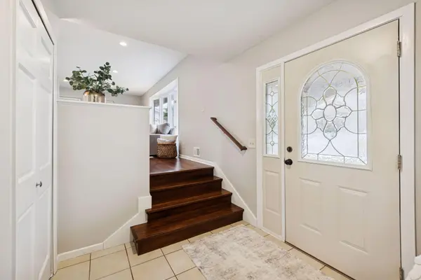 4321 Lancelot DR, Minnetonka, MN 55345