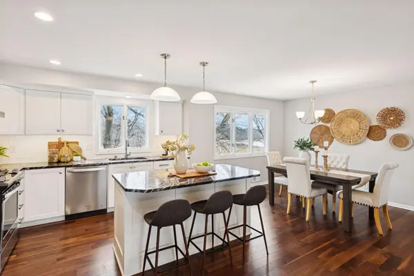 4321 Lancelot DR, Minnetonka, MN 55345