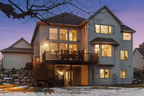 3142 Bavaria Hills TRL, Chaska, MN 55318