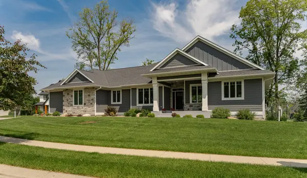 3039 Lady Slipper LN SW, Rochester, MN 55902