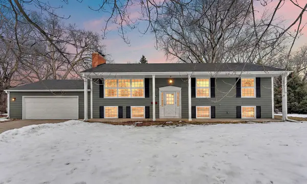 3511 Maplewood DR, Saint Anthony, MN 55418