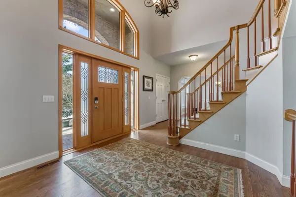 10299 Bucks WAY, Eden Prairie, MN 55347